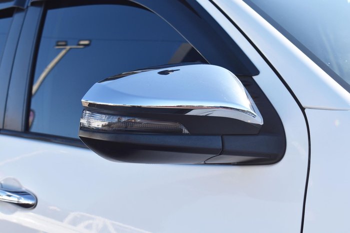 2021 Toyota Hilux SR5