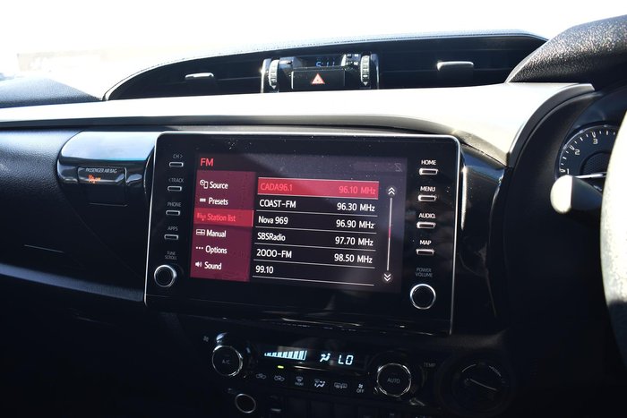 2021 Toyota Hilux SR5