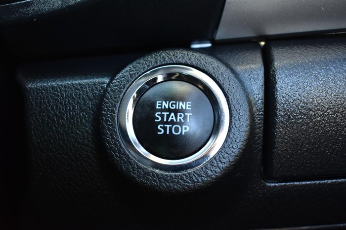 2021 Toyota Hilux SR5