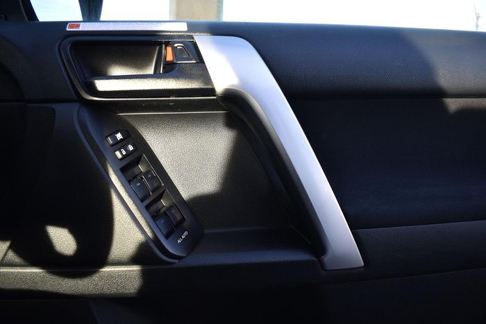 2023 Toyota Landcruiser Prado GX