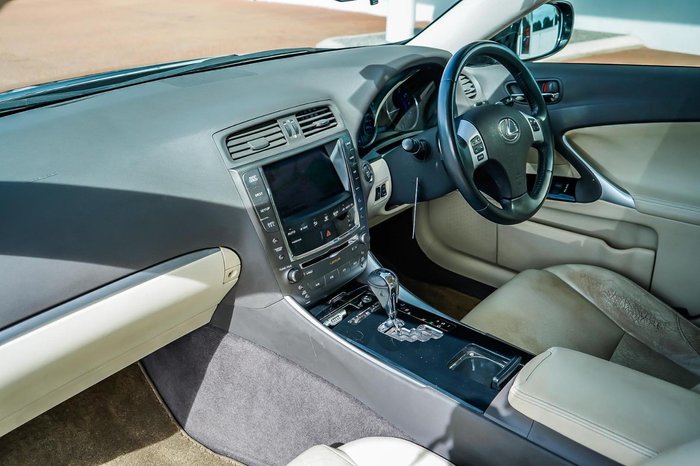 2011 Lexus IS 250 Prestige