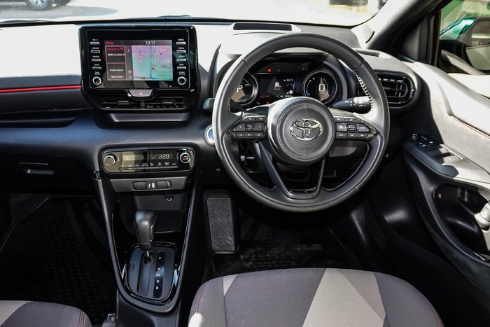 2023 Toyota Yaris ZR Hybrid