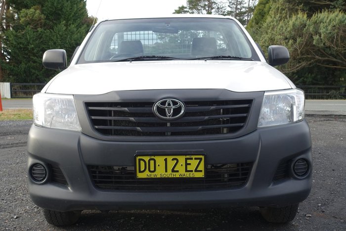 2013 Toyota Hilux Workmate TGN16R MY12 4x2 Glacier White