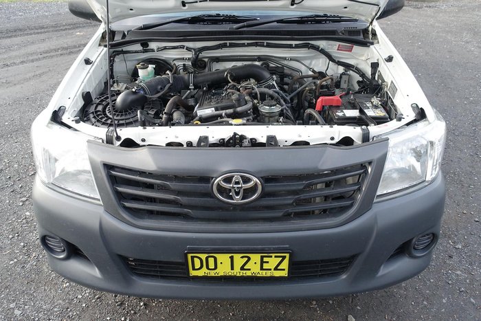 2013 Toyota Hilux Workmate TGN16R MY12 4x2 Glacier White