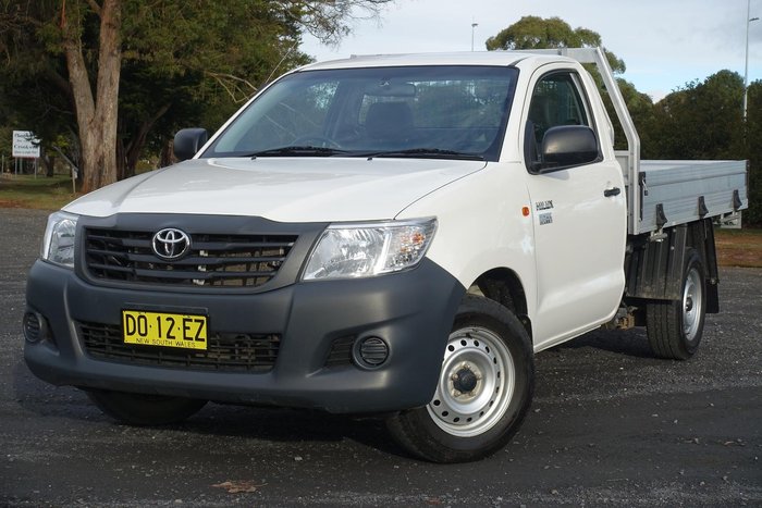 2013 Toyota Hilux Workmate TGN16R MY12 4x2 Glacier White
