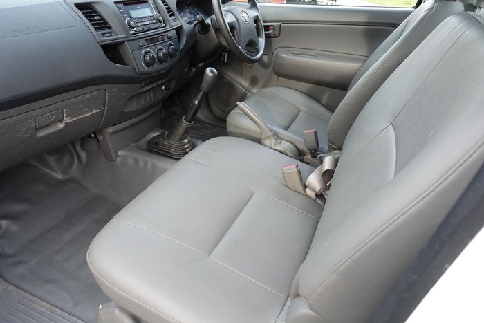 2013 Toyota Hilux Workmate TGN16R MY12 4x2 Glacier White