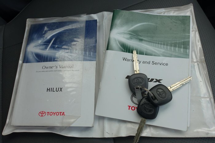 2013 Toyota Hilux Workmate TGN16R MY12 4x2 Glacier White