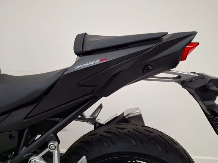 2025 Honda CB750 (HORNET) Black