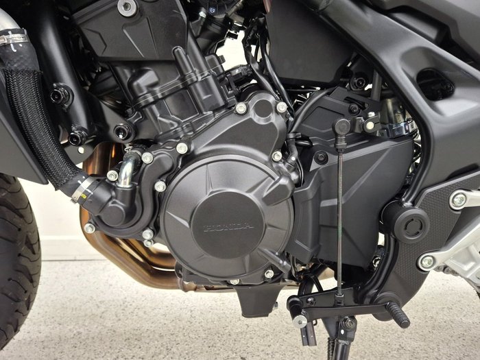2025 Honda CB750 (HORNET) Black