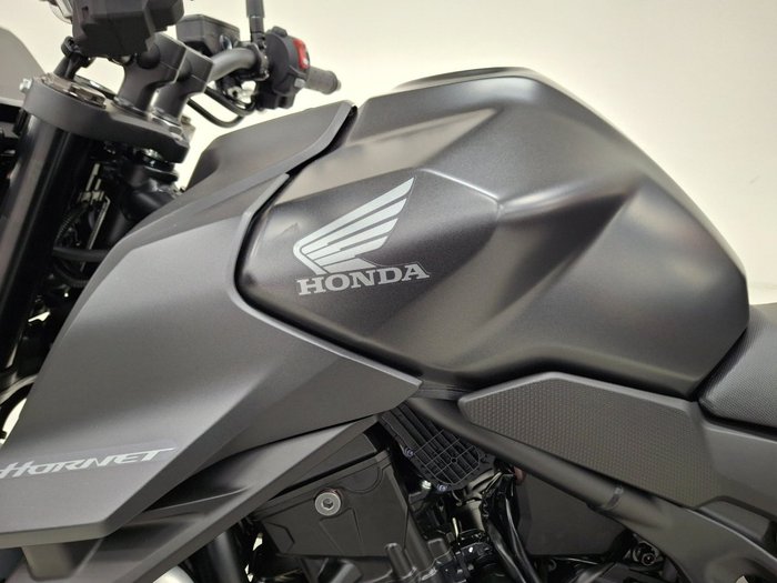 2025 Honda CB750 (HORNET) Black