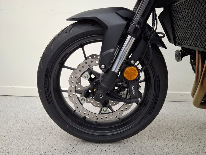 2025 Honda CB750 (HORNET) Black
