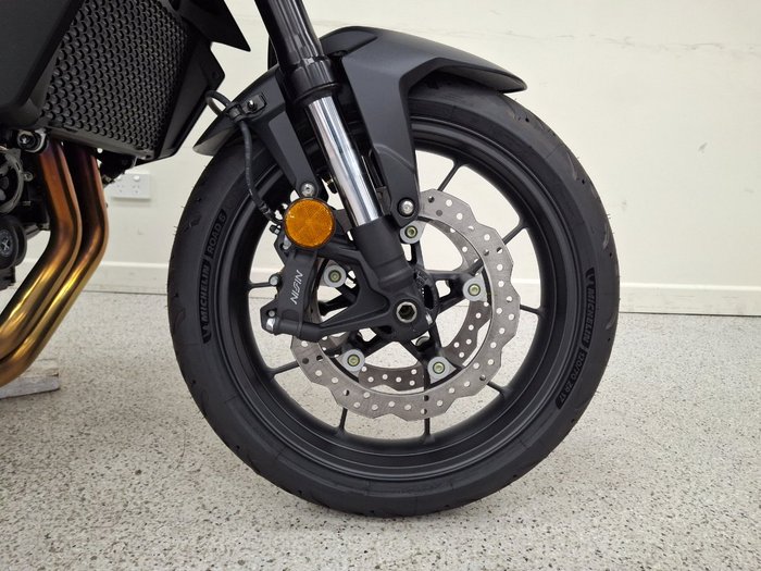 2025 Honda CB750 (HORNET) Black