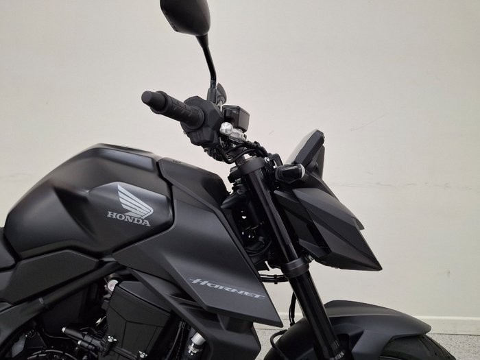 2025 Honda CB750 (HORNET) Black