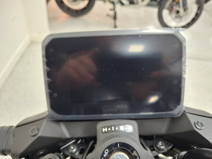2025 Honda CB750 (HORNET) Black