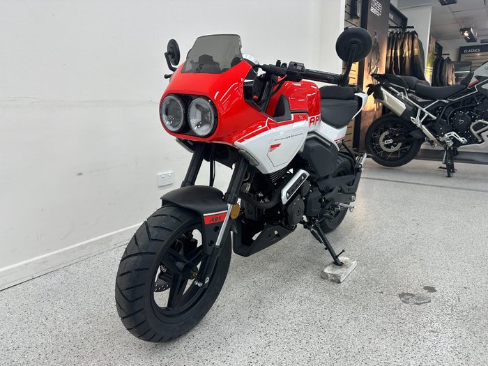 2024 CFMOTO 2024 Cf Moto 125CC XO PAPIO RACER Red