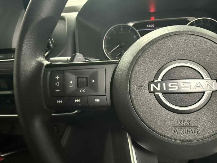 2025 Nissan X-TRAIL ST