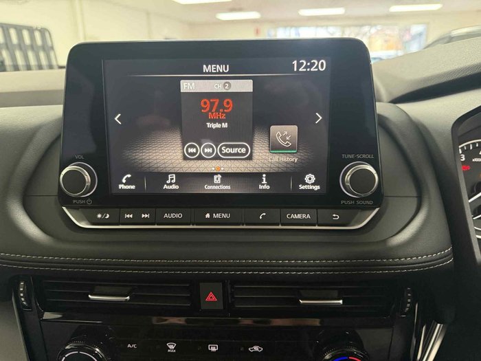 2025 Nissan X-TRAIL ST
