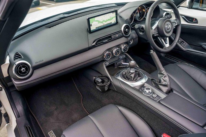 2025 Mazda MX-5 G20 GT