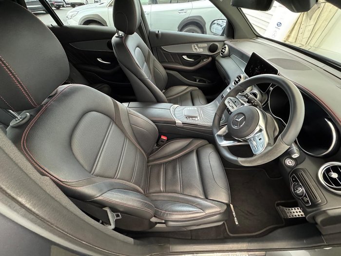 2021 Mercedes-Benz GLC-Class GLC300