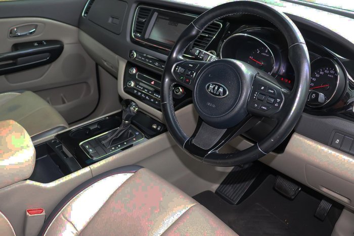 2015 Kia Carnival SLi
