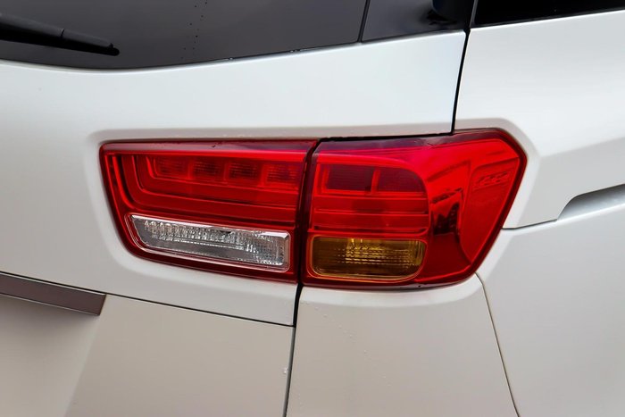 2015 Kia Carnival SLi
