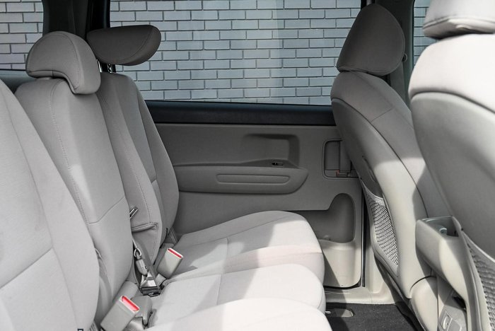 2017 Kia Carnival S