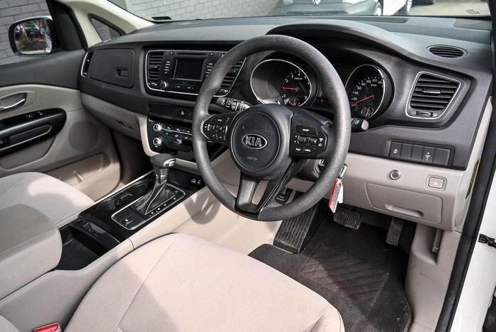 2017 Kia Carnival S