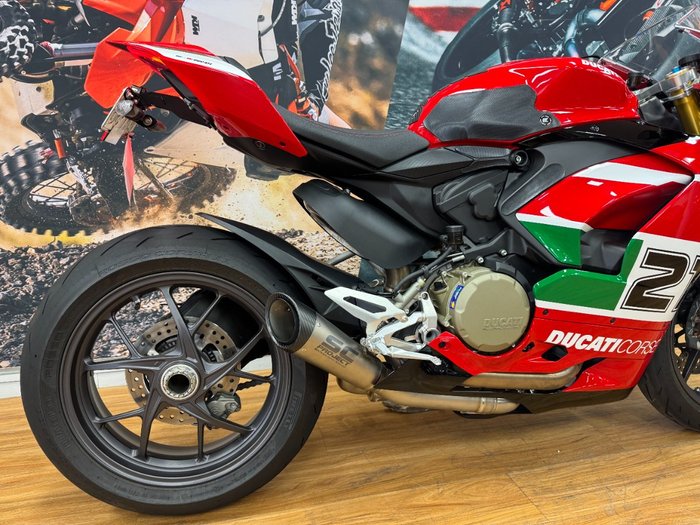 2023 DUCATI PANIGALE V2 BAYLISS 20TH ANNIV RED