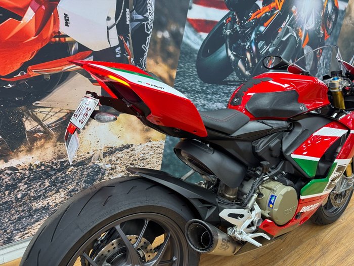 2023 DUCATI PANIGALE V2 BAYLISS 20TH ANNIV RED