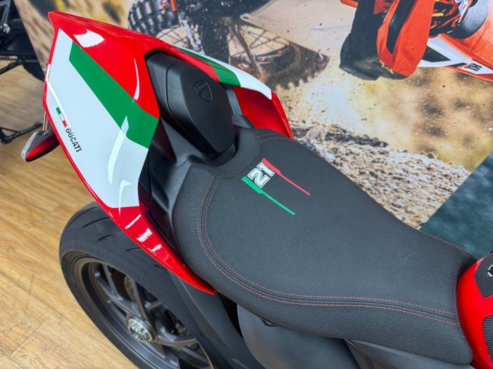 2023 DUCATI PANIGALE V2 BAYLISS 20TH ANNIV RED