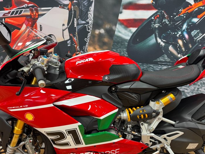 2023 DUCATI PANIGALE V2 BAYLISS 20TH ANNIV RED