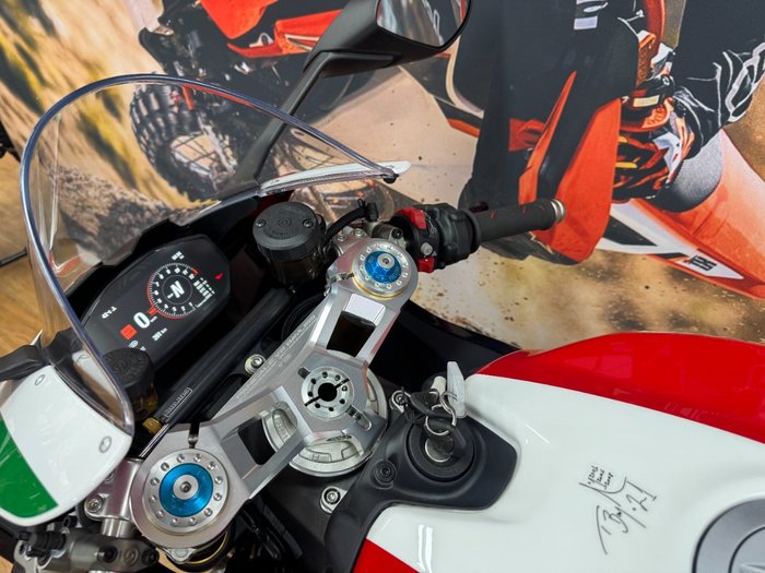 2023 DUCATI PANIGALE V2 BAYLISS 20TH ANNIV RED