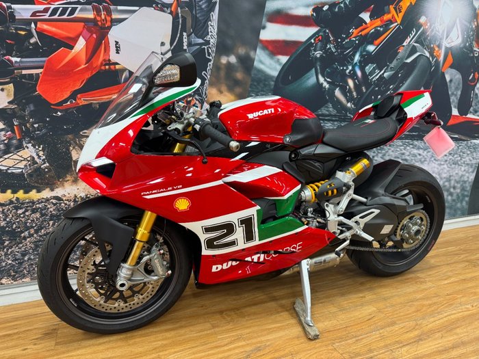 2023 DUCATI PANIGALE V2 BAYLISS 20TH ANNIV RED