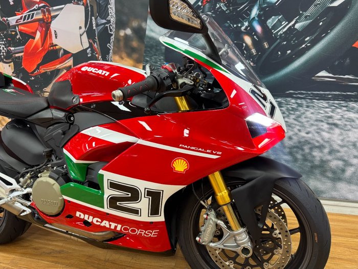 2023 DUCATI PANIGALE V2 BAYLISS 20TH ANNIV RED