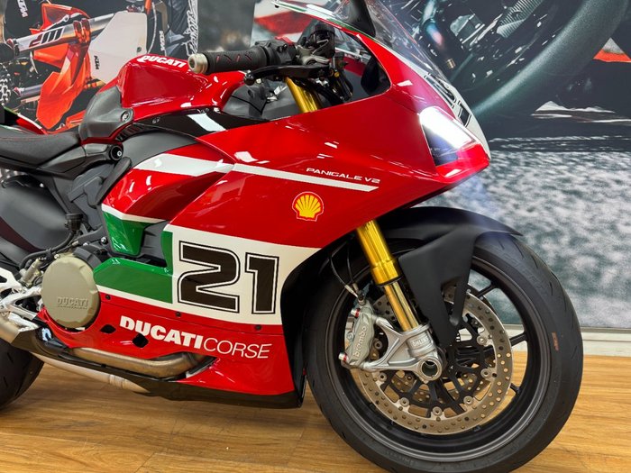 2023 DUCATI PANIGALE V2 BAYLISS 20TH ANNIV RED