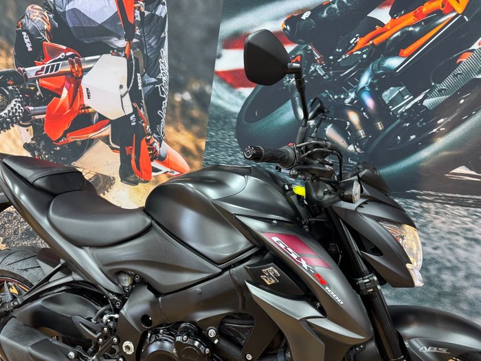 2017 Suzuki GSX-S1000 Black