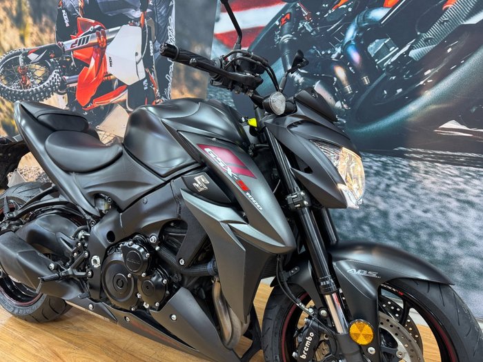 2017 Suzuki GSX-S1000 Black