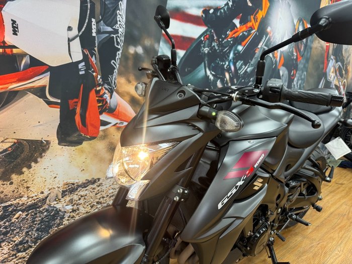 2017 Suzuki GSX-S1000 Black