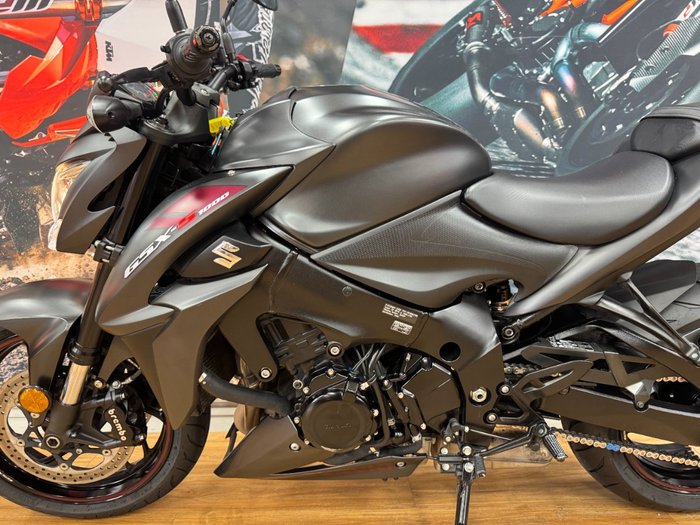 2017 Suzuki GSX-S1000 Black