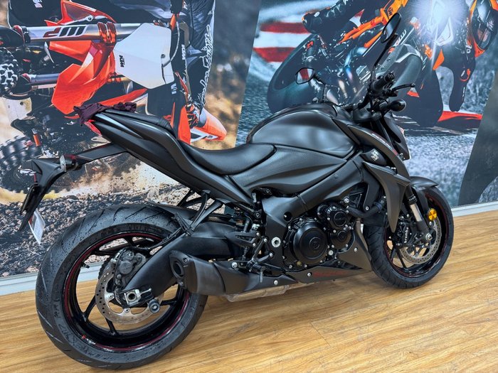 2017 Suzuki GSX-S1000 Black