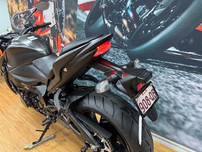 2017 Suzuki GSX-S1000 Black