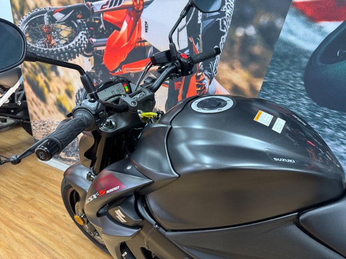 2017 Suzuki GSX-S1000 Black