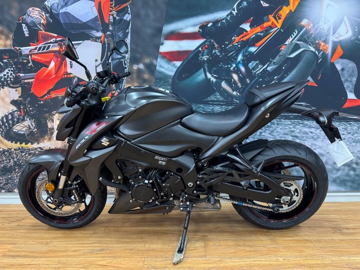 2017 Suzuki GSX-S1000 Black