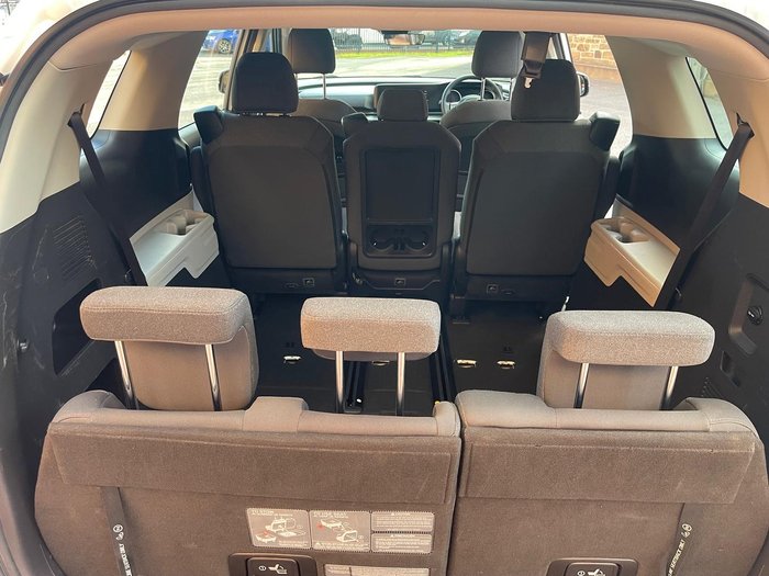 2022 Kia Carnival S