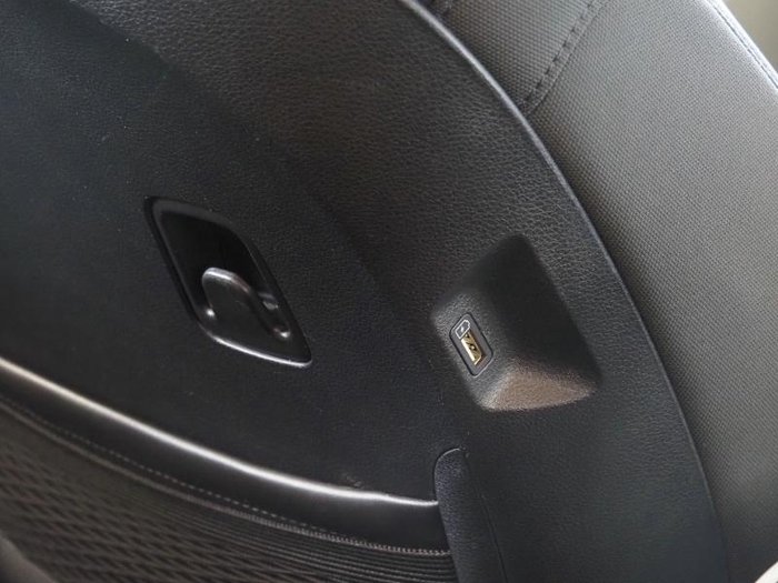 2021 Kia Carnival S