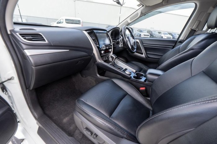 2020 Mitsubishi Pajero Sport GLS