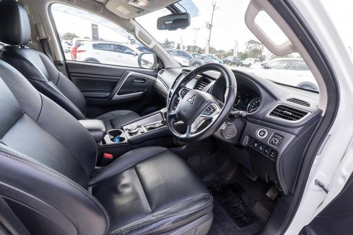 2020 Mitsubishi Pajero Sport GLS