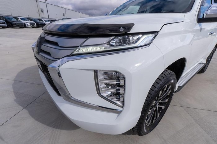 2020 Mitsubishi Pajero Sport GLS