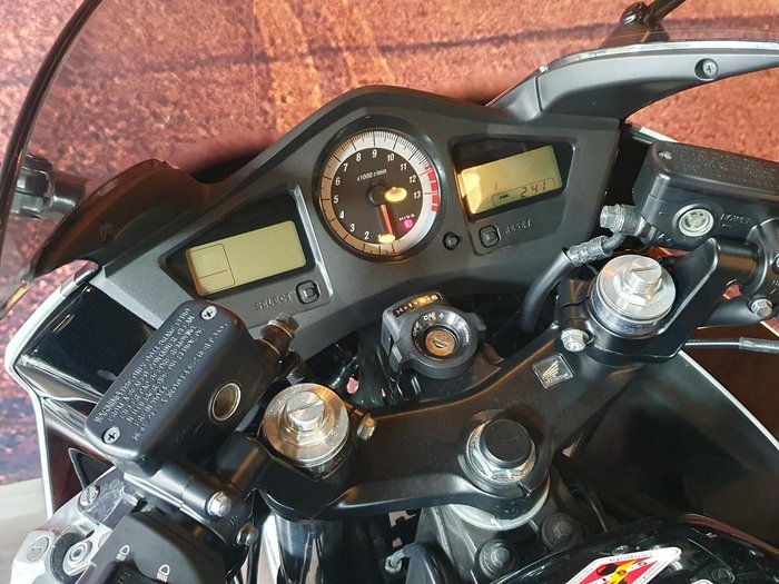 2011 Honda VFR800Fi VFR White