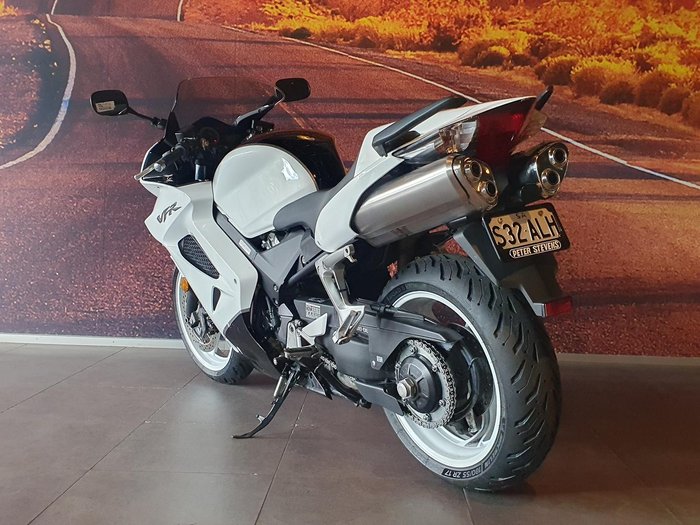2011 Honda VFR800Fi VFR White